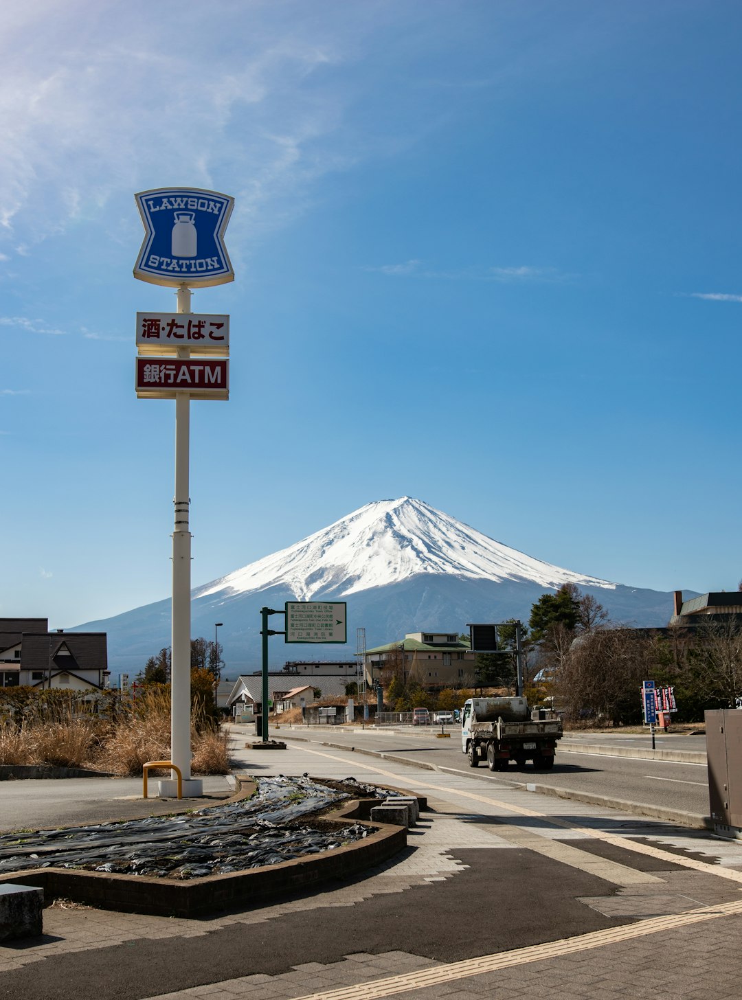 富士山のトイレ事情とチップ