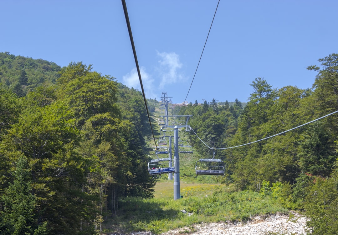 夏山のリフト