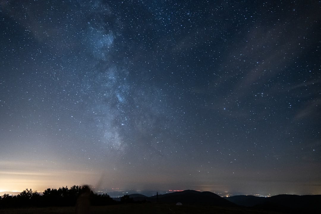 天の川と満天の星空