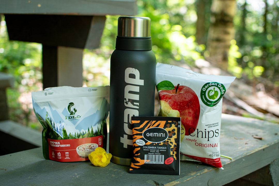 登山で飲み物と食材を冷たく保つ