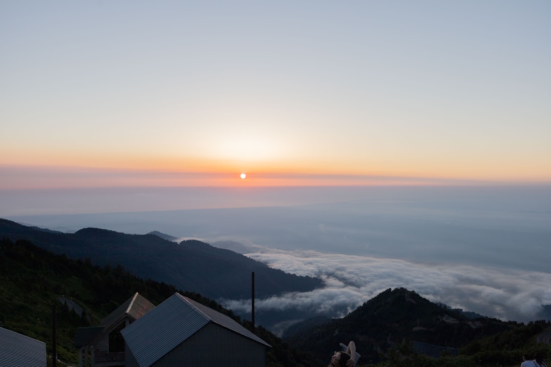 雲海に昇る朝日