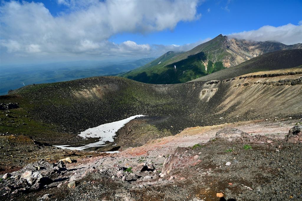 山岳地帯の登山風景